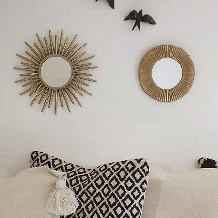 Apartamento Chic Urban Retreat At Downtown With Balcony & Views *