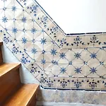 Chic Urban Retreat At Downtown With Balcony & Views, 5th-floor No Lift Lisboa