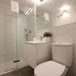 Chic Urban Retreat At Downtown With Balcony & Views, 5th-floor No Lift Lisboa